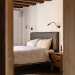 Les 4 Fontaines Holiday home *